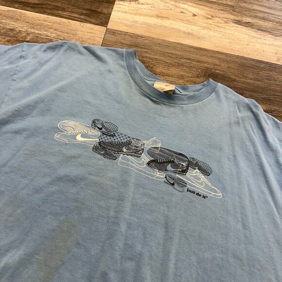 Vintage Y2K‎ Nike Baby Blue Mens XXL Swoosh Just Do It Sneakers Graphic T-Shirt - Picture 1 of 8